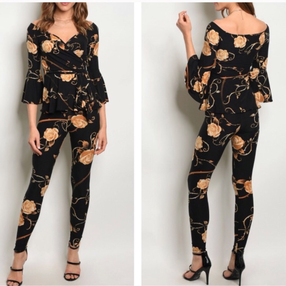 Off the Shoulder Printed Top & Legging set